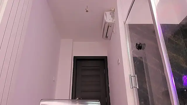 realhotfallingdevil online show from March 2026 05:43:01 AM