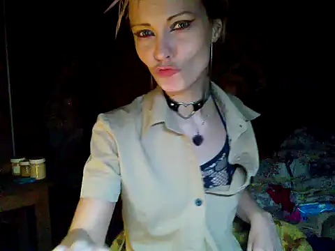 Snapshot of WildMissNiks chatting on December 2024 01:43:02 PM WildMissNiks online show from December 2024 01:43:02 PM