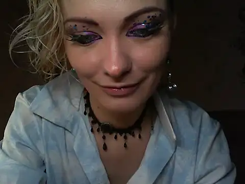 WildMissNiks online show from May 2026 06:41:01 AM