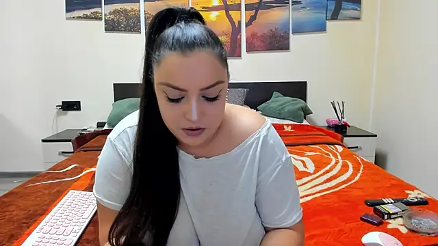 Snapshot of adelline chatting on December 2024 10:13:01 PM adelline online show from December 2024 10:13:01 PM