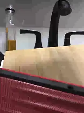 Snapshot of 69RIPsta69 chatting on March 2025 09:35:02 AM 69RIPsta69 online show from March 2025 09:35:02 AM