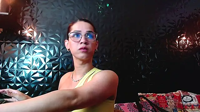 PINK  LOLA1 online show from October 2025 12:17:02 AM