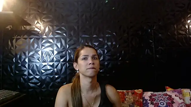 PINK  LOLA1 online show from April 2026 12:26:02 AM