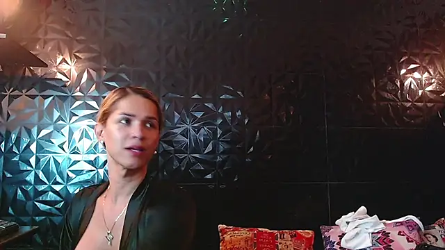 Snapshot of PINK__LOLA1 chatting on June 2026 10:30:02 PM PINK LOLA1 online show from June 2026 10:30:02 PM