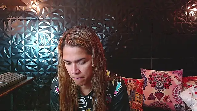 Snapshot of PINK__LOLA1 chatting on June 2026 11:35:01 PM PINK LOLA1 online show from June 2026 11:35:01 PM
