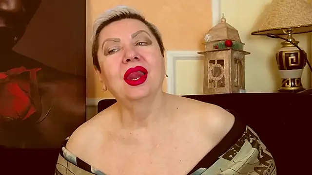 LadyPosh online show from February 2026 09:16:01 AM