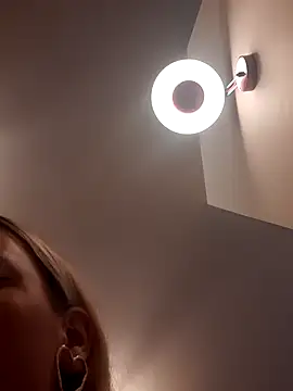 Dirtyfeelin online show from February 2026 11:24:01 AM