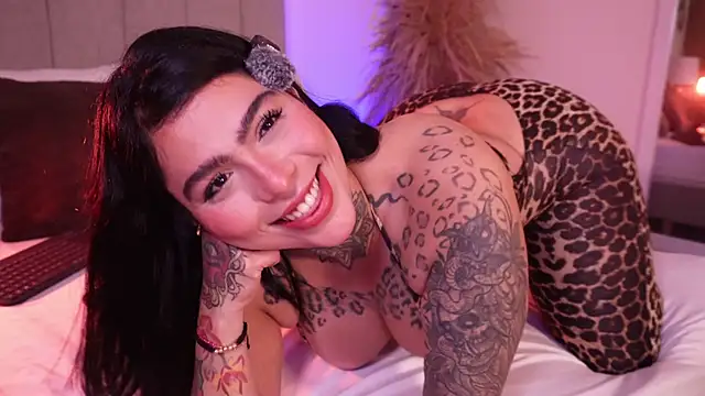 curvyliciousss online show from January 2026 06:01:01 PM