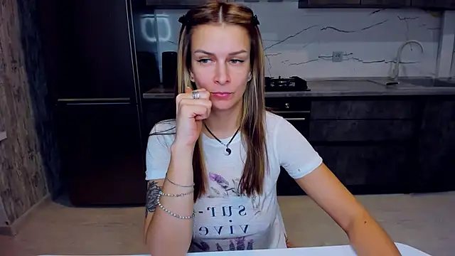 AlexiaDarren online show from February 2025 01:02:01 AM