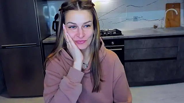 AlexiaDarren online show from February 2025 07:52:01 PM