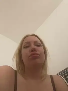 Snapshot of SofiaJoy chatting on May 2026 12:45:02 PM SofiaJoy online show from May 2026 12:45:02 PM