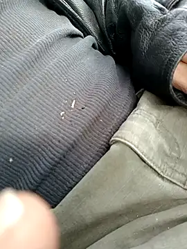 Snapshot of justinewe69 chatting on February 2026 07:45:02 PM justinewe69 online show from February 2026 07:45:02 PM