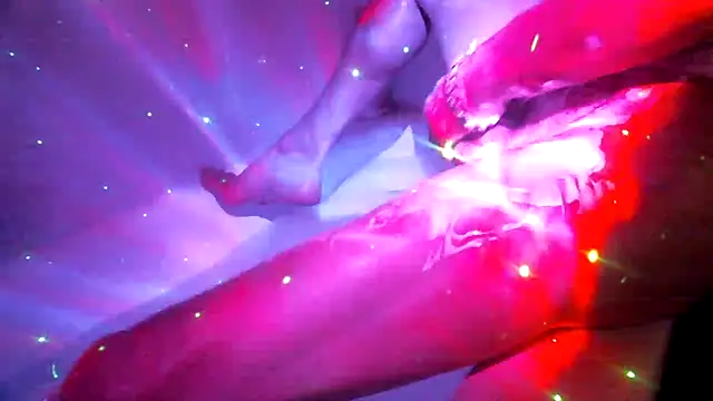 Snapshot of justinewe69 chatting on February 2026 04:50:02 AM justinewe69 online show from February 2026 04:50:02 AM