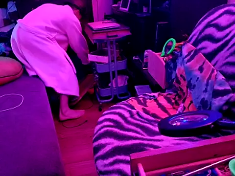 Snapshot of justinewe69 chatting on March 2026 07:42:01 AM justinewe69 online show from March 2026 07:42:01 AM