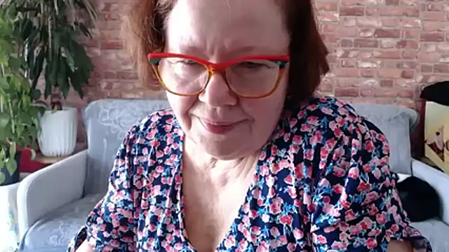 Adelewildx online show from April 2026 10:28:01 AM