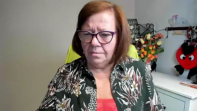 Snapshot of Adelewildx chatting on June 2026 03:42:01 AM Adelewildx online show from June 2026 03:42:01 AM