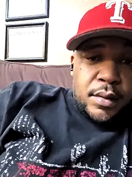 Snapshot of Oakcliffjacker chatting on October 2025 07:45:01 PM Oakcliffjacker online show from October 2025 07:45:01 PM