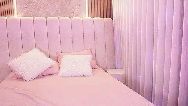 emyli sw  online show from March 2026 03:19:02 AM