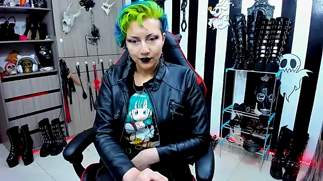 Mistress Yelena online show from December 2024 11:37:01 PM