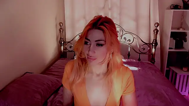 Snapshot of AnnieGOld_ chatting on December 2024 03:29:02 AM AnnieGOld  online show from December 2024 03:29:02 AM