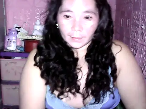 hotpusie 4u online show from February 2026 05:27:02 PM