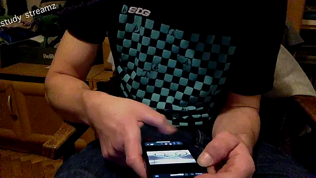 Snapshot of FireFox_Feel chatting on November 2025 05:22:01 PM FireFox Feel online show from November 2025 05:22:01 PM