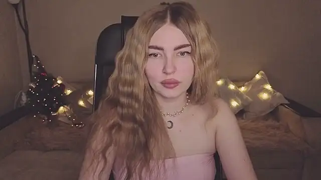 ViolettaLopez online show from December 2025 12:23:02 PM