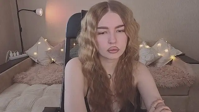 ViolettaLopez online show from February 2026 12:27:01 PM