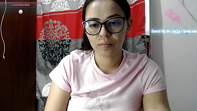 Snapshot of mayhott2 chatting on March 2025 10:33:01 PM mayhott2 online show from March 2025 10:33:01 PM