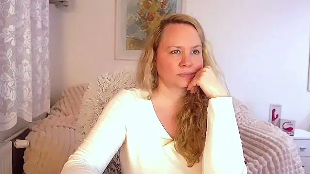 Sarah4you online show from February 2025 06:51:01 PM