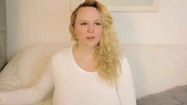 Sarah4you online show from March 2026 05:42:02 PM