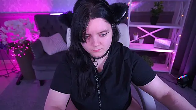 LittleShyy online show from March 2026 06:52:01 AM