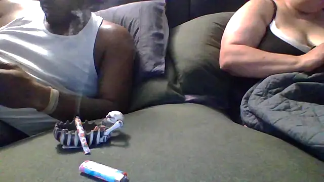 Snapshot of ReeferMadness59 chatting on July 2026 03:54:02 AM ReeferMadness59 online show from July 2026 03:54:02 AM
