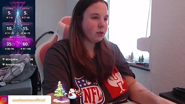 Snapshot of AureliaWinter chatting on December 2024 10:28:02 AM AureliaWinter online show from December 2024 10:28:02 AM