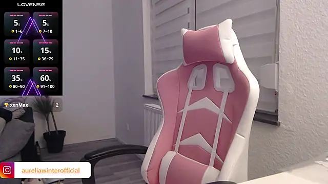 Snapshot of AureliaWinter chatting on January 2025 06:36:02 PM AureliaWinter online show from January 2025 06:36:02 PM