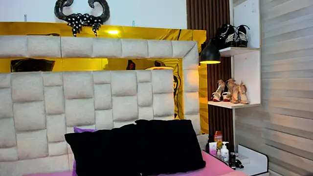 bigass monic online show from March 2025 03:30:02 AM