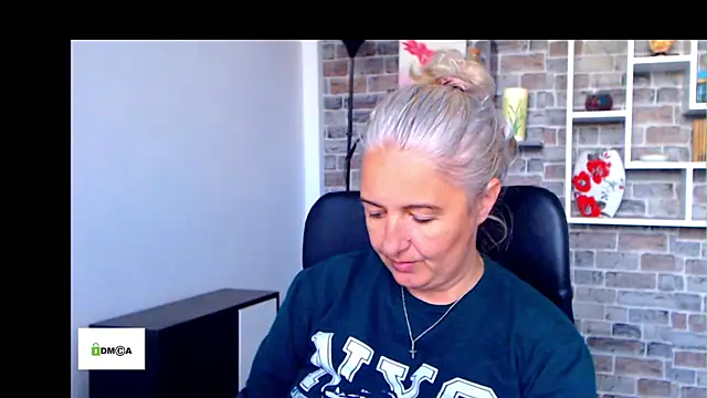 Snapshot of angel_devil_milf chatting on October 2025 01:00:02 PM angel devil milf online show from October 2025 01:00:02 PM