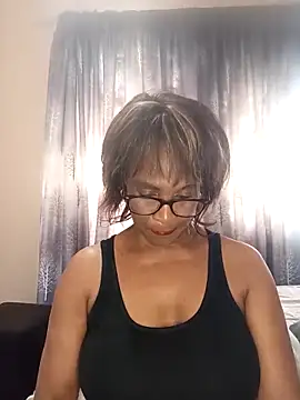 Hotgrannyx online show from November 2025 11:10:02 AM