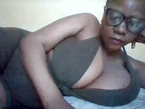 Snapshot of Africangal chatting on June 2026 07:14:02 AM Africangal online show from June 2026 07:14:02 AM