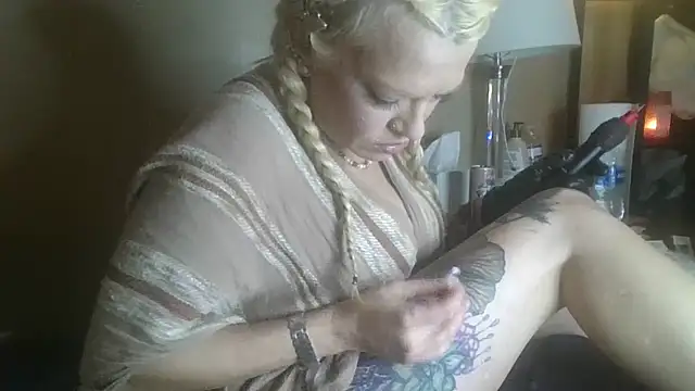 Snapshot of marilyn420 chatting on July 2026 09:13:01 AM marilyn420 online show from July 2026 09:13:01 AM