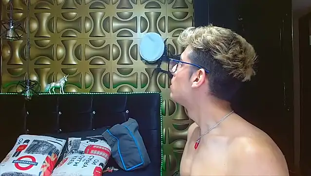 angel sexyevil online show from February 2025 12:17:02 PM