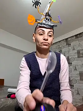 hotSANDRA STARR online show from October 2025 04:29:01 PM