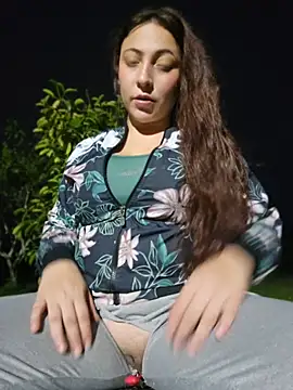 VickyHoult online show from April 2026 11:29:01 PM