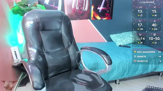 pearl weet online show from January 2025 08:34:02 PM