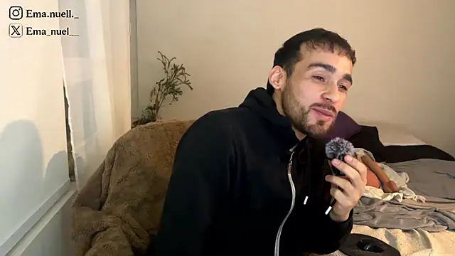 Snapshot of Emanuell__ chatting on May 2026 11:12:01 PM Emanuell online show from May 2026 11:12:01 PM