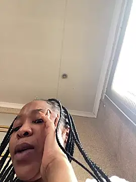 sexyTHANDO online show from February 2026 10:00:01 AM