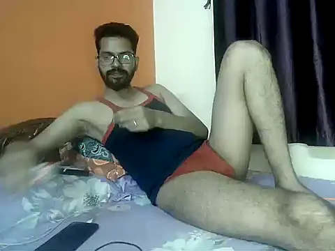 arhan3043 online show from October 2025 07:01:02 PM