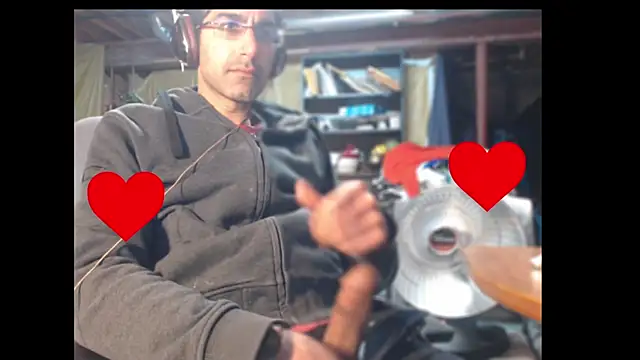 Snapshot of Gsmile1 chatting on March 2025 10:10:01 PM Gsmile1 online show from March 2025 10:10:01 PM