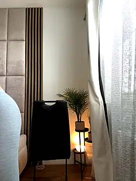 OIivia online show from December 2025 09:36:02 AM