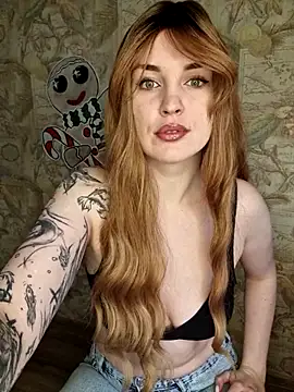 LazyTanukii online show from December 2025 06:41:02 AM